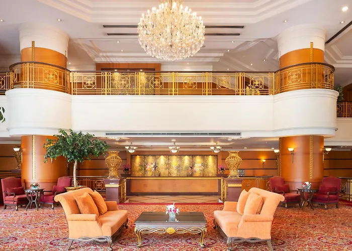 Palace 4*