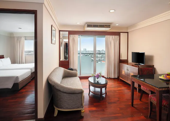 Palace 4*